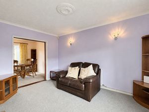 Sitting room- click for photo gallery